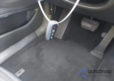 2016 Hyundai Genesis 3.8 from USA, damaged, VIN KMHGN4JE5GU107318